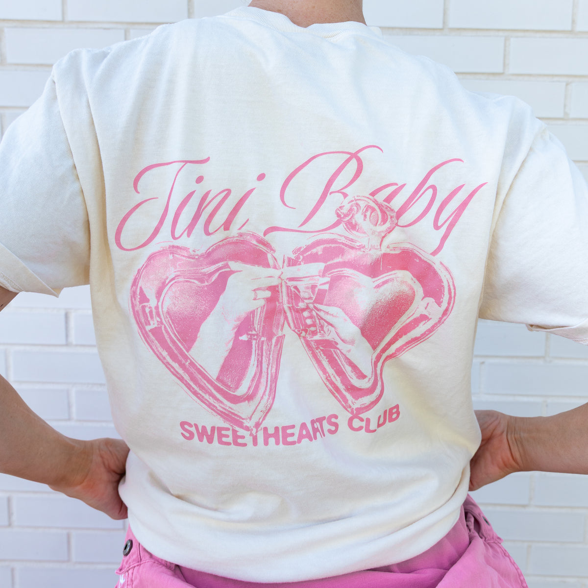"Sweethearts Club" Tee